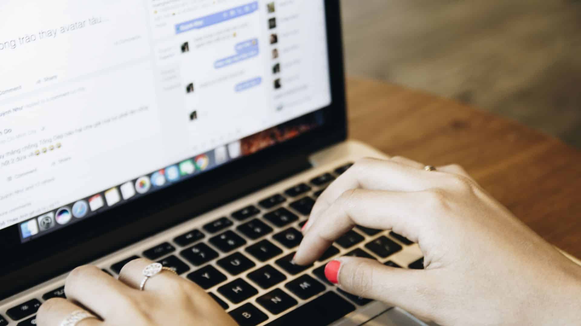 חיפוש משרה בפייסבוק